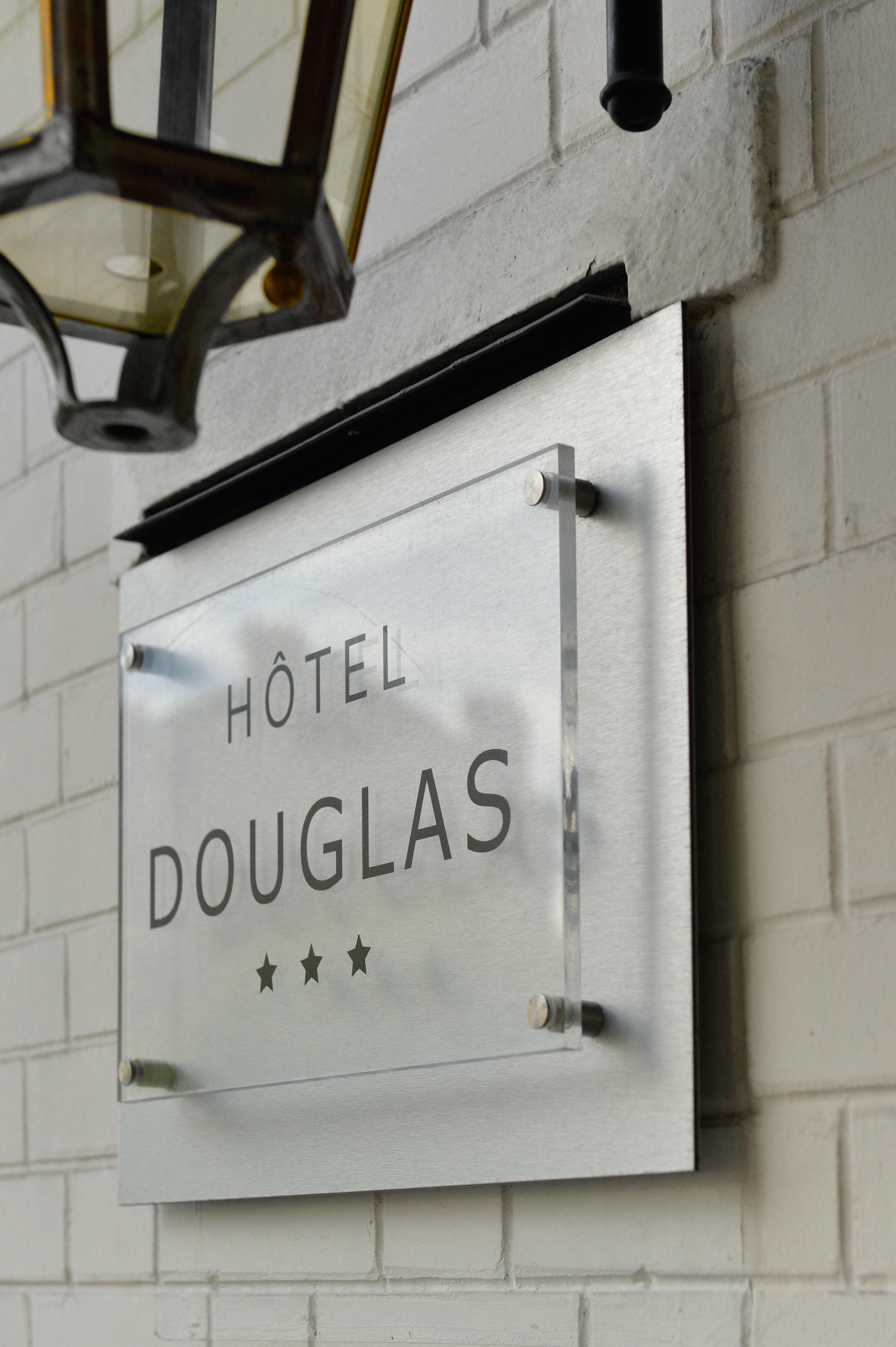 Hotel Douglas Puteaux Εξωτερικό φωτογραφία